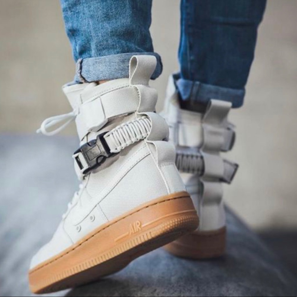 Women's Air Force 1 SF SIZE 5.5 women's